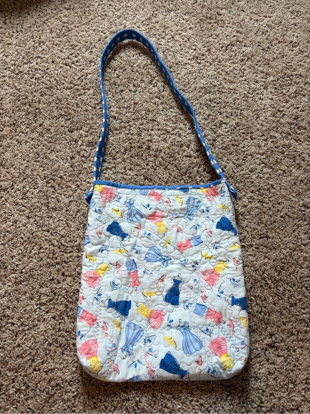 Quilted Blue & White Multicolor Dress Print Shoulder Bag